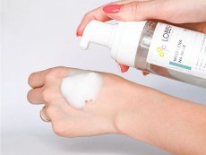 Mycí pěna na akné 150 ml Lobey