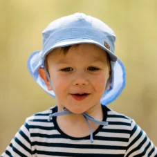 Letní čepice UV 30 Světle modrá Dupeto